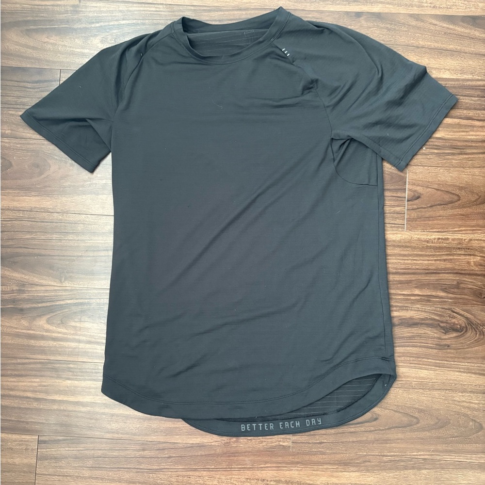 Lululemon Drysense Short Sleeve Running/Lifting Tee, Size M Black